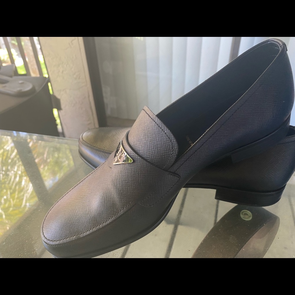 Men’s leather loafers